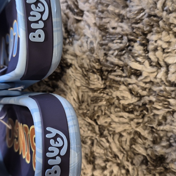 NEW Bluey Toddler Sandals - Picture 4 of 5